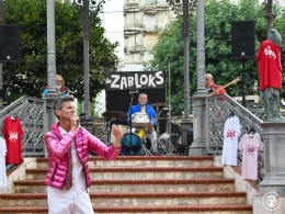 Aperçu de l'actualité Retour en images sur le spectacle musical comique des Zablocks